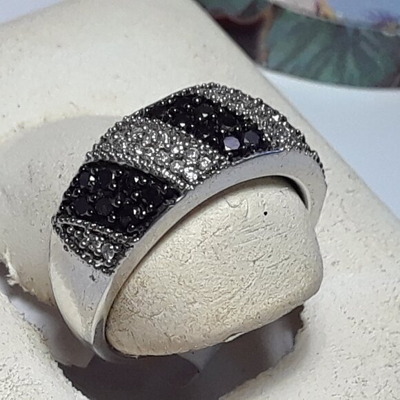 .75ctw Black & White Diamond Diagonal Striped Sterling Silver Band Ring #19913 - Picture 3 of 5